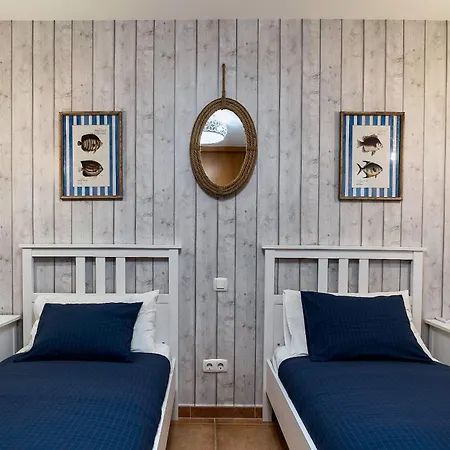 La Perla - Cliffside Retreat Willa